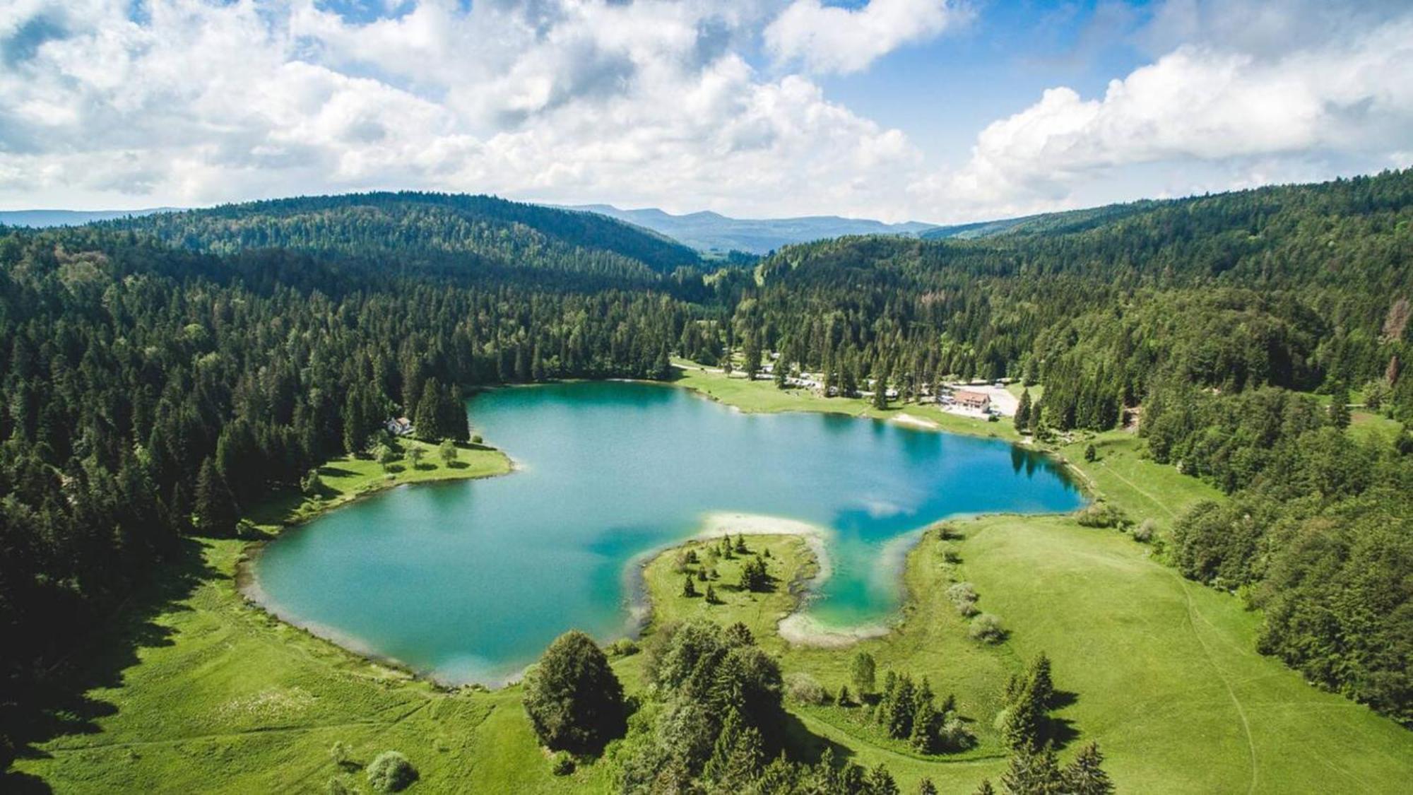 Entre Lacs Et Sapins Dortan ภายนอก รูปภาพ